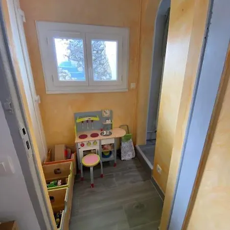 Maison Abatilles Au Pied Du Parc Pereire Tatil Evi