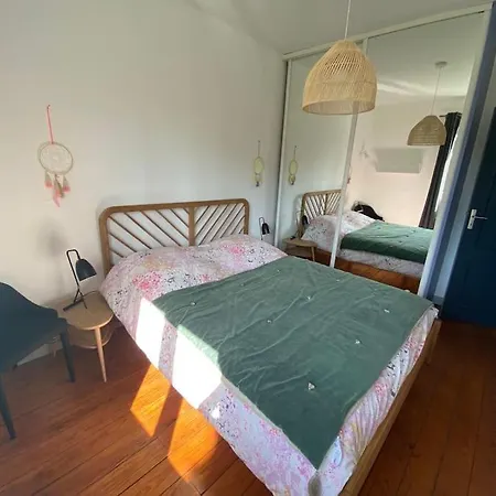 Tatil Evi Maison Abatilles Au Pied Du Parc Pereire